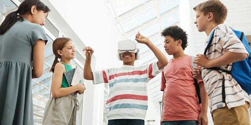 kids standing in circle decoration